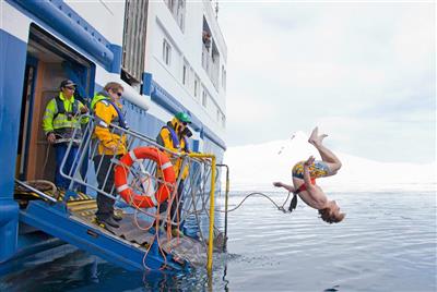 Antarctica Air Cruise - de vrijwillige polar plunge